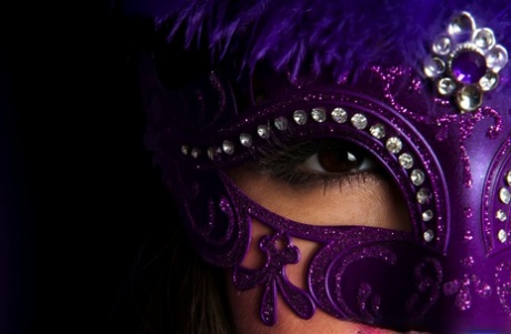 Solo model Lola Foxx removes her masquerade mask and lingerie for nude poses 43646015